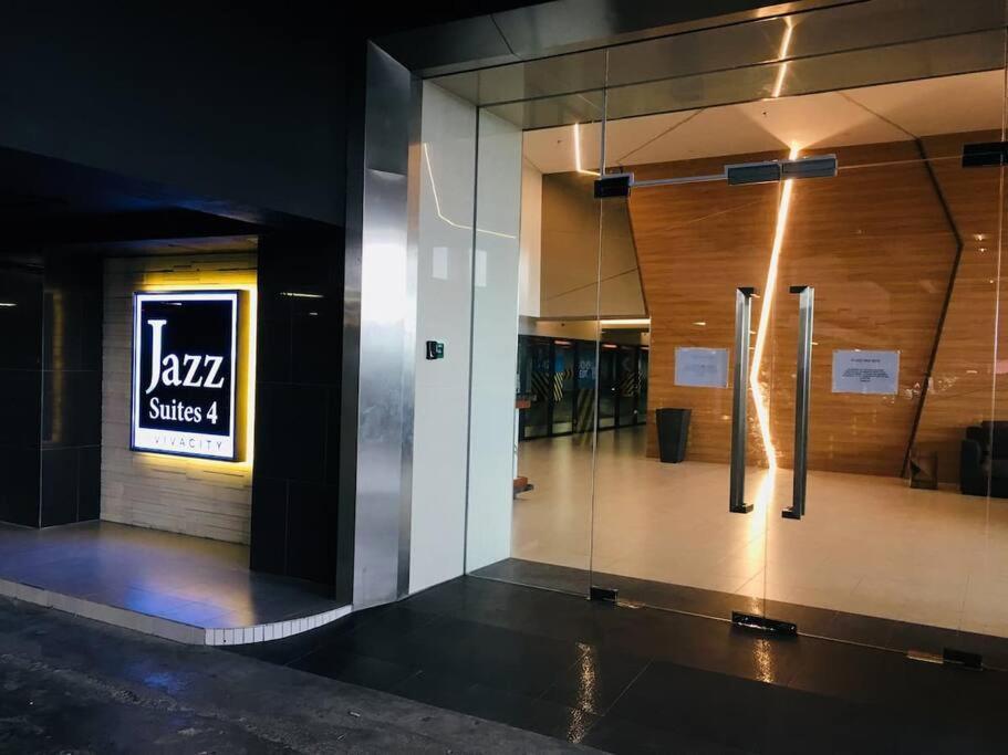 Rohani Jazz Suites 4 @ Vivacity Megamall Κουτσίνγκ Εξωτερικό φωτογραφία